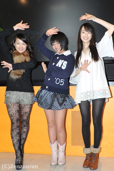 tHgM[