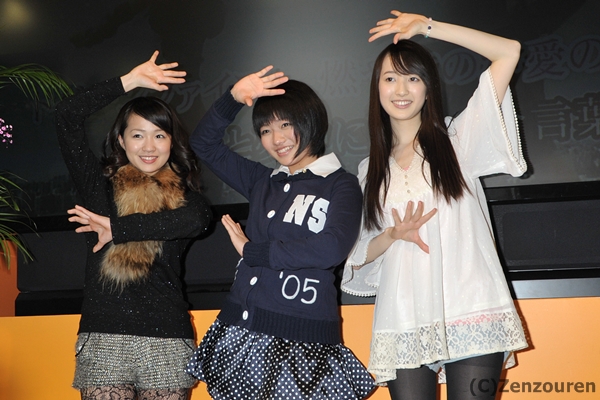 tHgM[